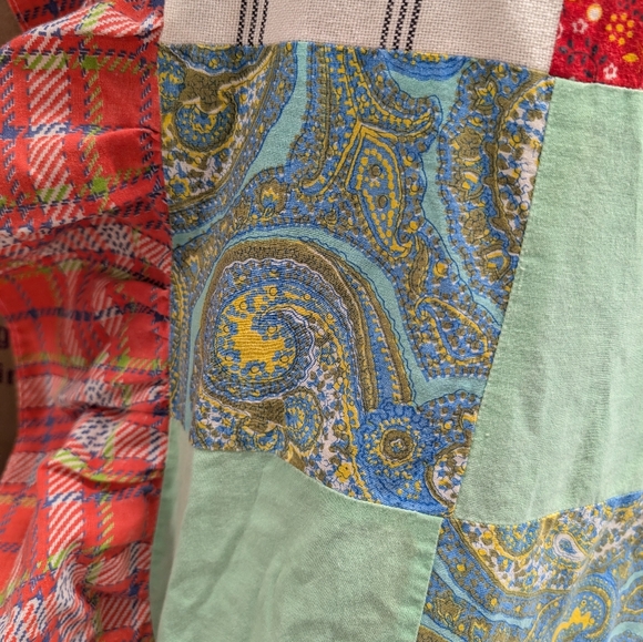 Vintage Bed Cover From 1970 Patchwork Fabric Ruffle All The Way Around
